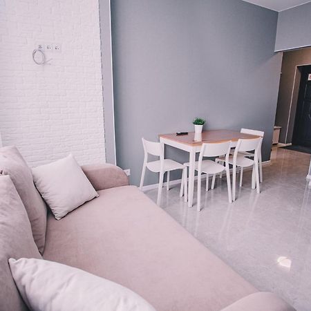 094 Жк Щасливий Нова Та Сучасна Квартира Kiev Extérieur photo